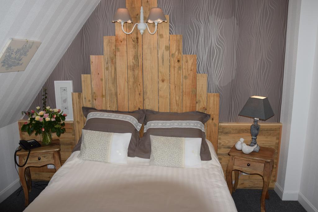 فندق Le Petit Relais Calès الغرفة الصورة